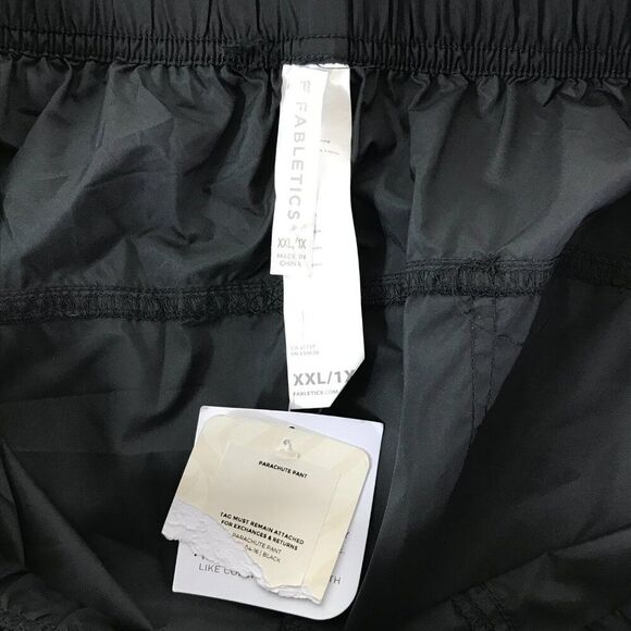 NEW Fabletics Cargo Parachute Pant Women's Plus XXL/1X Black Jogger Windbreaker - Picture 9 of 13